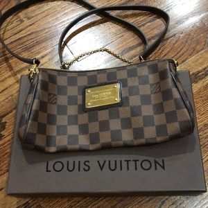 Louis Vuitton Crossbody Bag with Gold chain